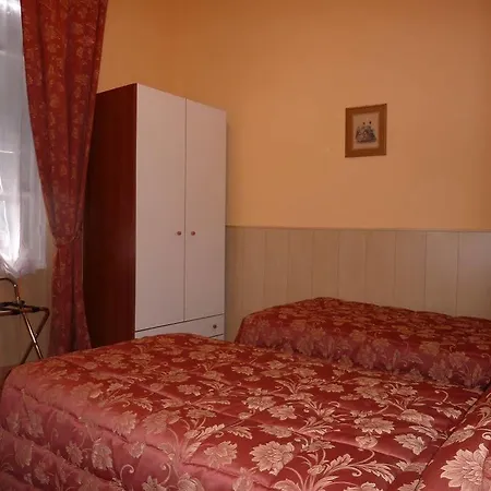 Отель Corso 2*